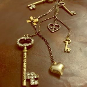 Adorable Betsy key necklace!
